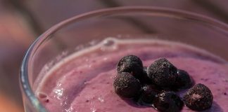 Keto Green Smoothie Recipe with Blueberries and Avocado keto smoothie