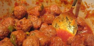 Delicious Low Carb Crockpot Meatballs low carb meatballs