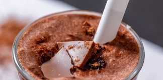 Low Carb Chocolate Avocado Protein Smoothie low carb chocolate avocado protein smoothie