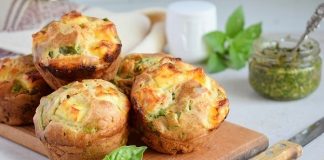 Low Carb Breakfast Muffins with Spinach and Feta low carb breakfast muffins