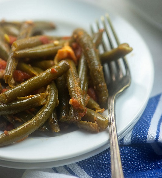 low carb green beans with bacon and tomatoes