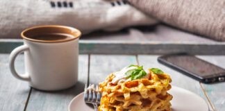 Keto Chaffle Bread – Keto Waffle Replacement keto chaffles recipe