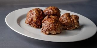 Low Carb Meatballs – So Easy and Delicious! low carb meatballs