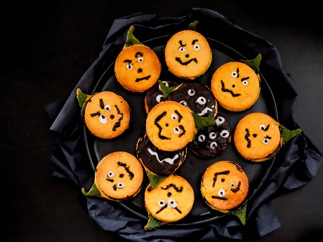 keto Halloween pumpkin cookies