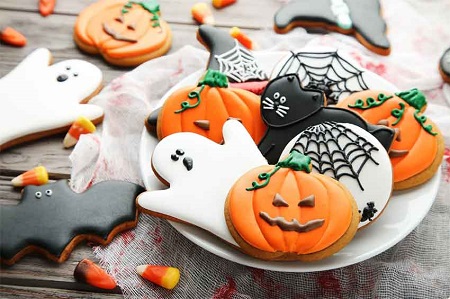 pumpkin spice Halloween cookies