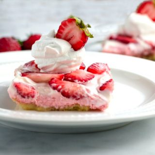 strawberry cream pie bars 